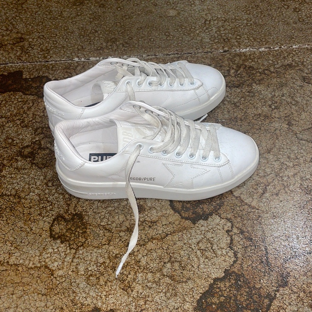 White golden goose